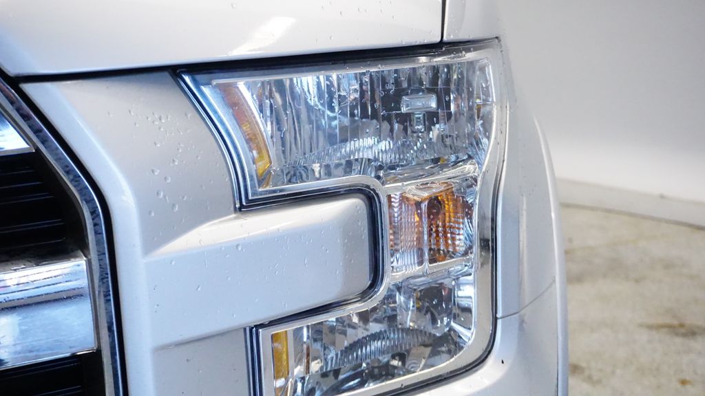 Thumbnail: 2017 Ford F-150 - 21