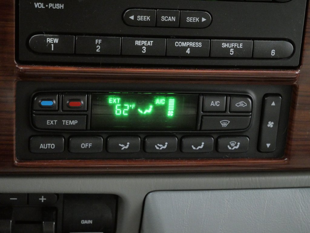 Thumbnail: 2005 Ford F-250 - 24