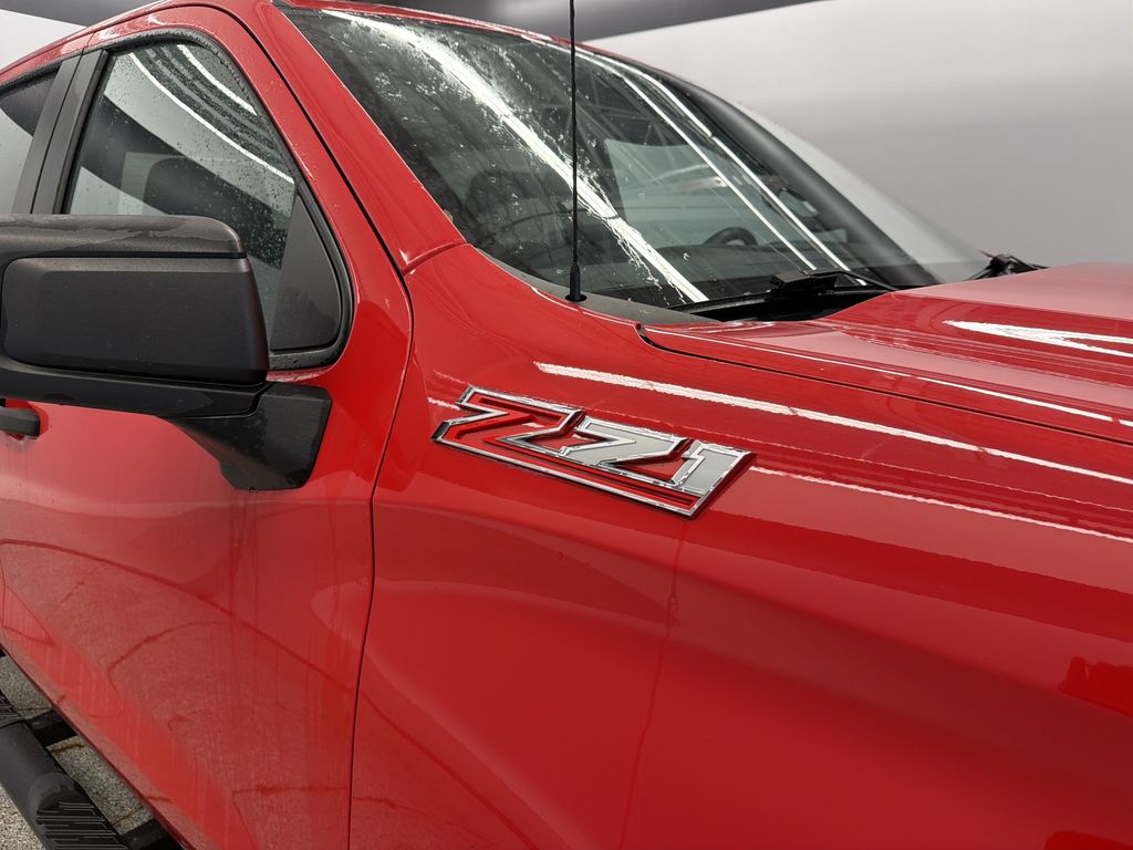 Thumbnail: 2020 Chevrolet Silverado 1500 - 5