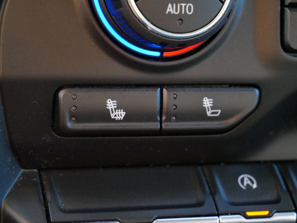 Thumbnail: 2019 Chevrolet Silverado 1500 - 35