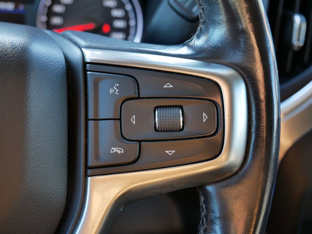 Thumbnail: 2019 Chevrolet Silverado 1500 - 27