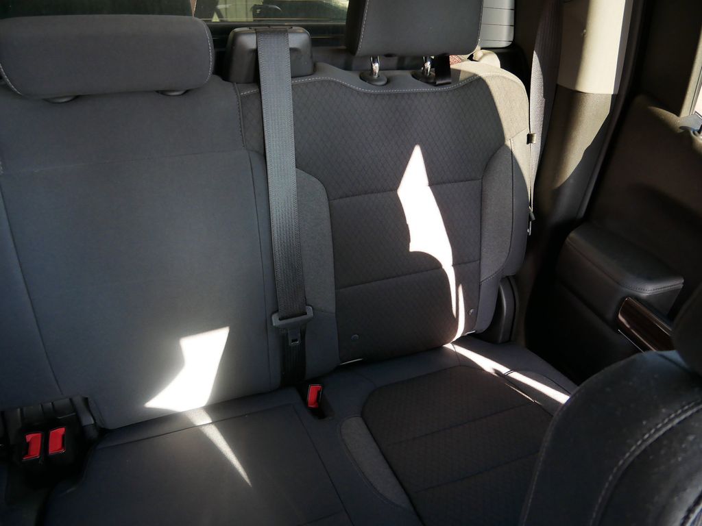 Thumbnail: 2019 Chevrolet Silverado 1500 - 24