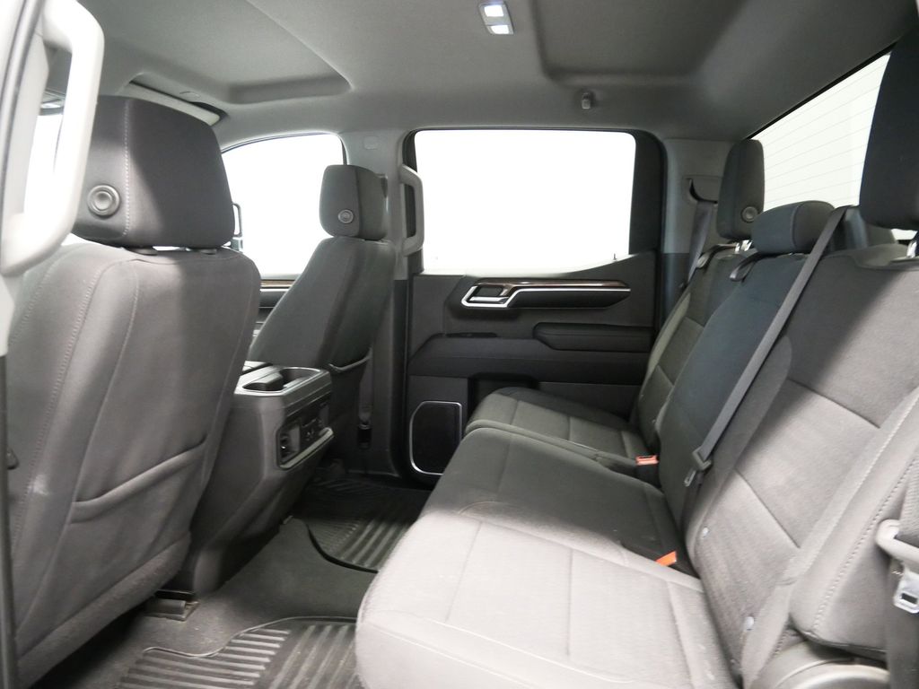 Thumbnail: 2022 Chevrolet Silverado 1500 - 29