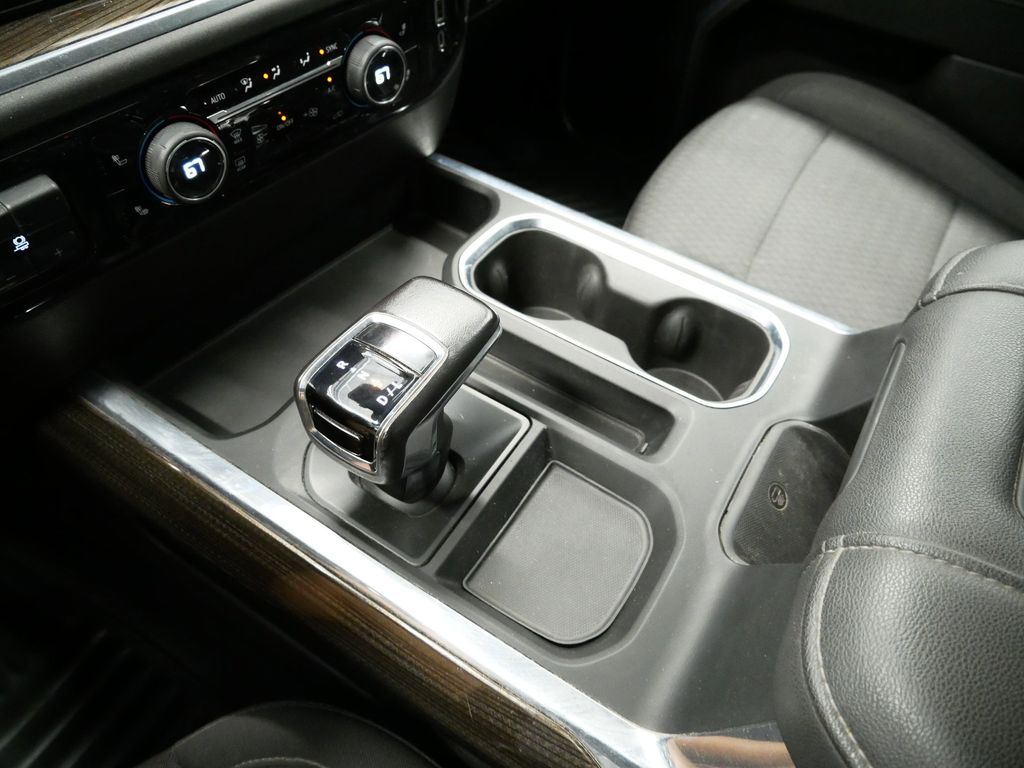 Thumbnail: 2022 Chevrolet Silverado 1500 - 14