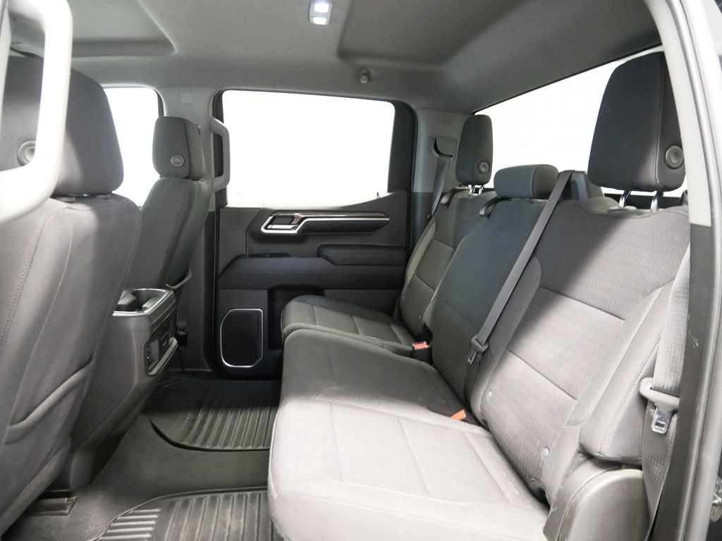 Thumbnail: 2022 Chevrolet Silverado 1500 - 30