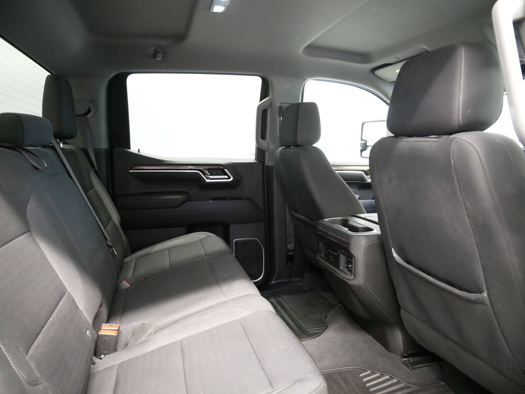 Thumbnail: 2022 Chevrolet Silverado 1500 - 12