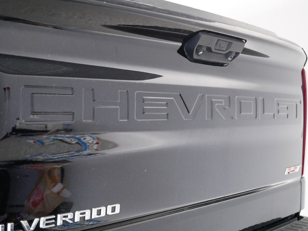 Thumbnail: 2022 Chevrolet Silverado 1500 - 21
