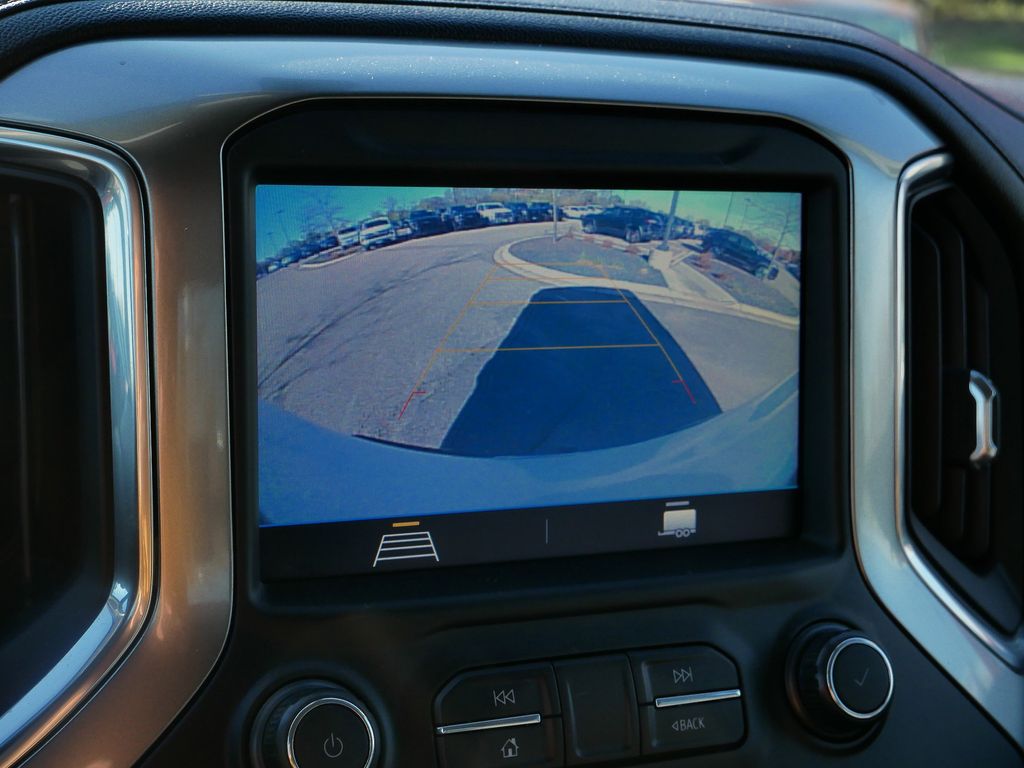 Thumbnail: 2019 Chevrolet Silverado 1500 - 32