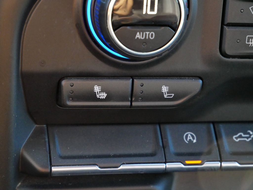 Thumbnail: 2019 Chevrolet Silverado 1500 - 35