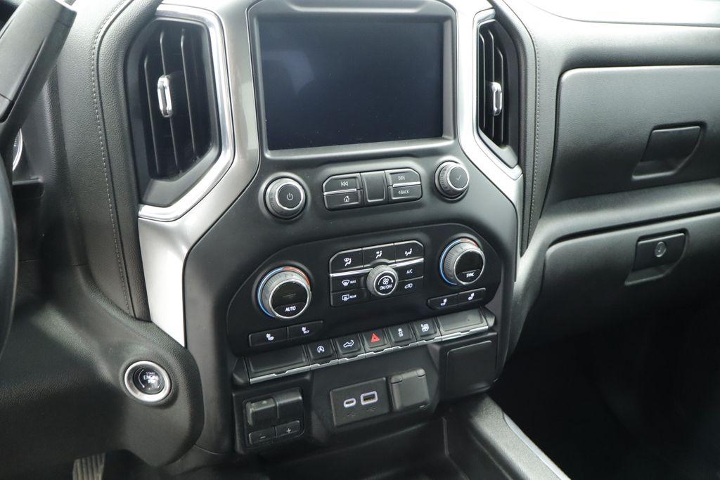 Thumbnail: 2019 Chevrolet Silverado 1500 - 28