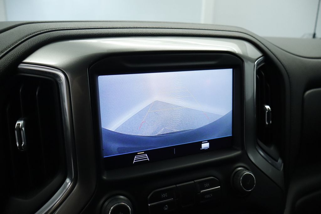 Thumbnail: 2019 Chevrolet Silverado 1500 - 32