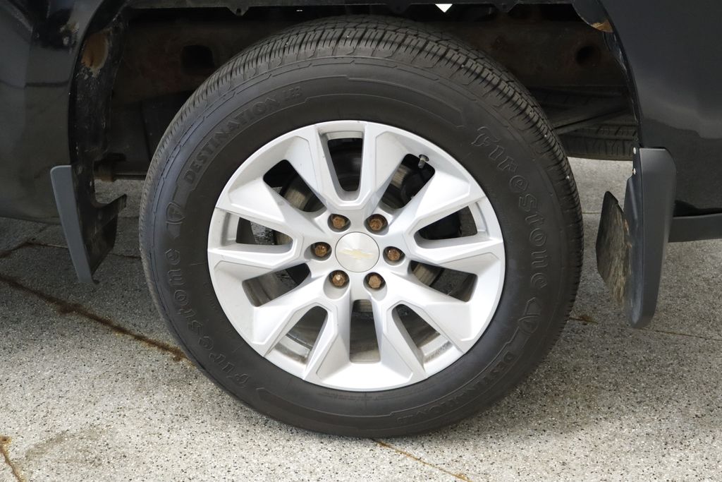 Thumbnail: 2019 Chevrolet Silverado 1500 - 23