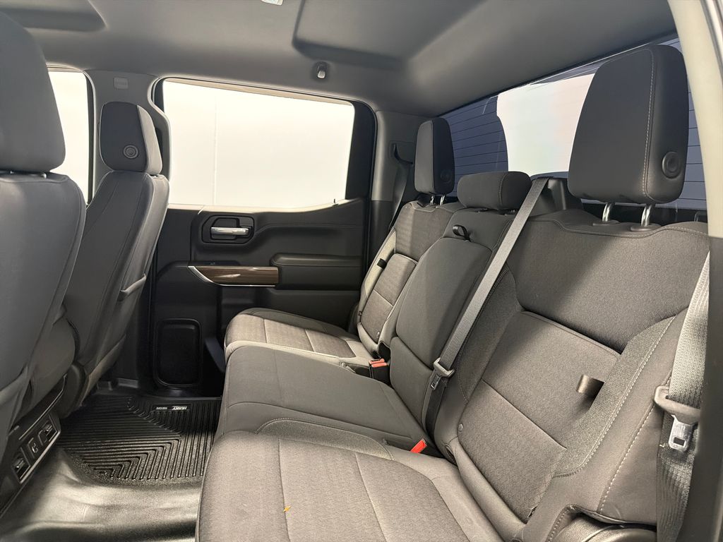 Thumbnail: 2021 Chevrolet Silverado 1500 - 19
