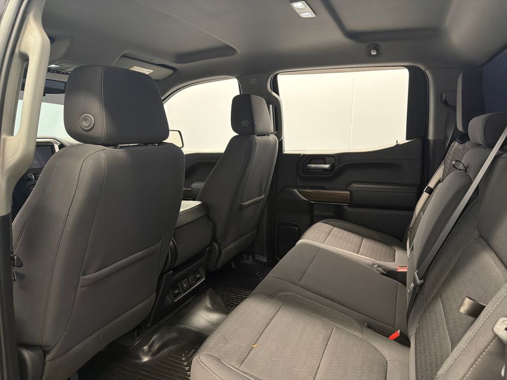 Thumbnail: 2021 Chevrolet Silverado 1500 - 9