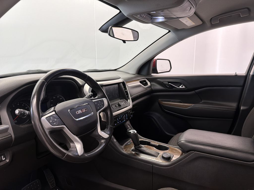 Thumbnail: 2018 GMC Acadia - 2