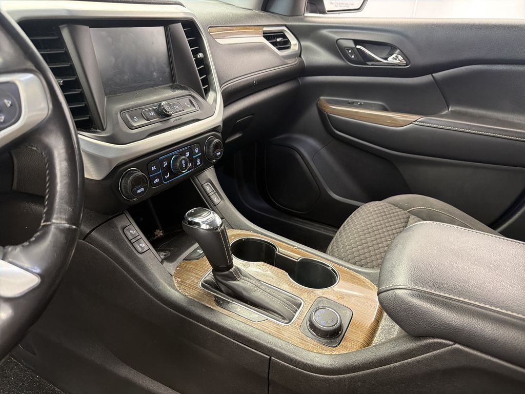 Thumbnail: 2018 GMC Acadia - 12