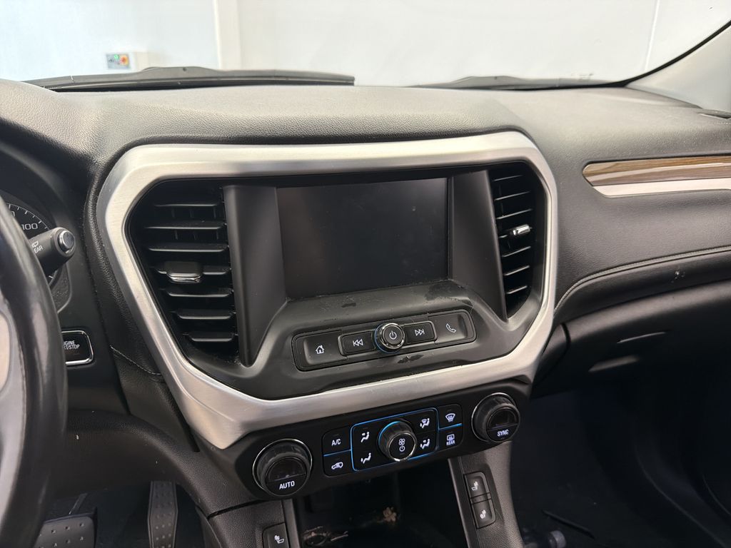 Thumbnail: 2018 GMC Acadia - 11