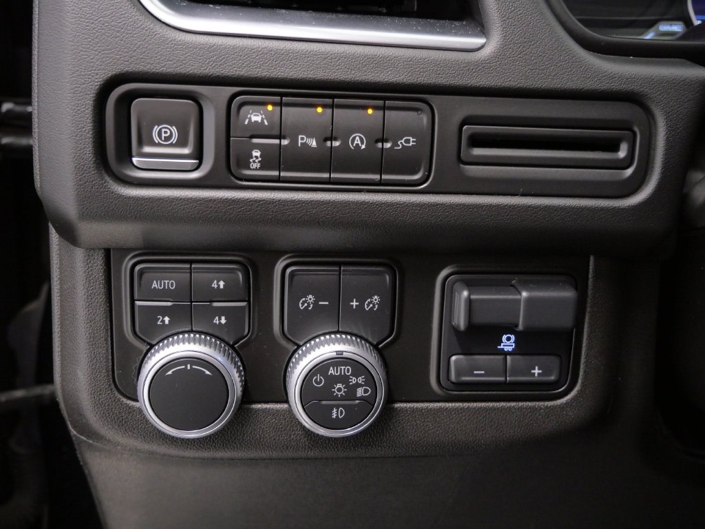 Thumbnail: 2021 GMC Yukon - 21