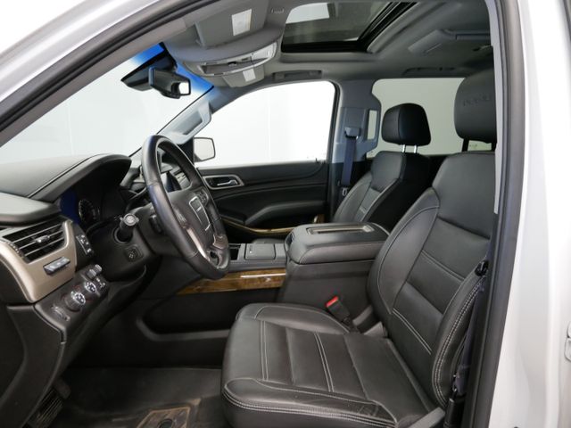 2016 GMC Yukon Denali 9