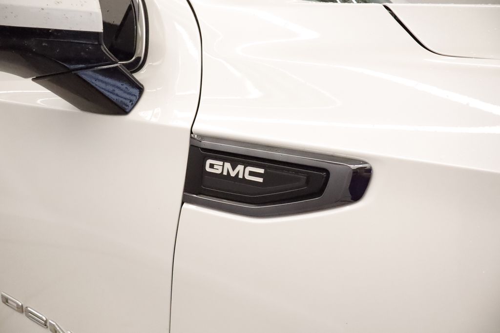 Thumbnail: 2023 GMC Yukon - 22