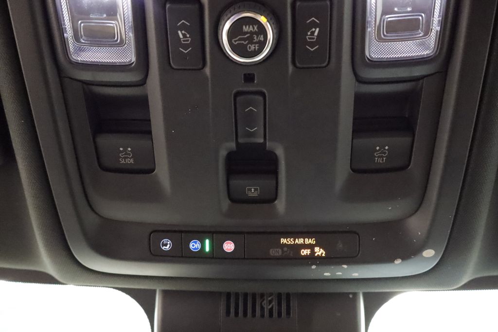 Thumbnail: 2023 GMC Yukon - 41