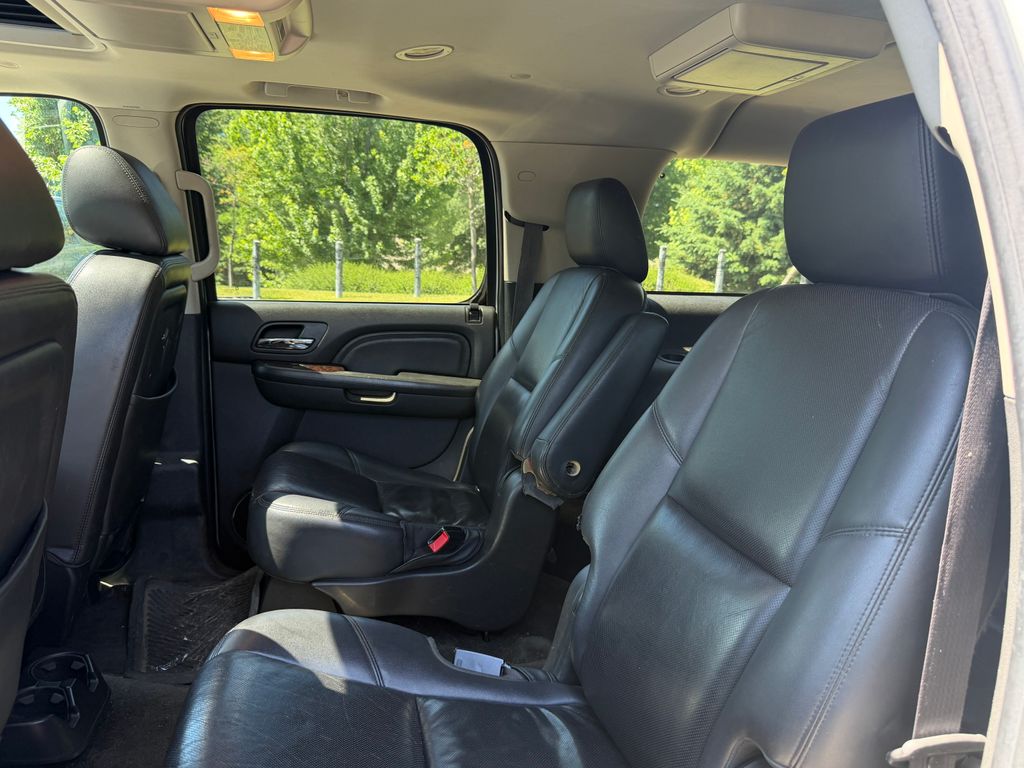 Thumbnail: 2012 GMC Yukon XL - 15