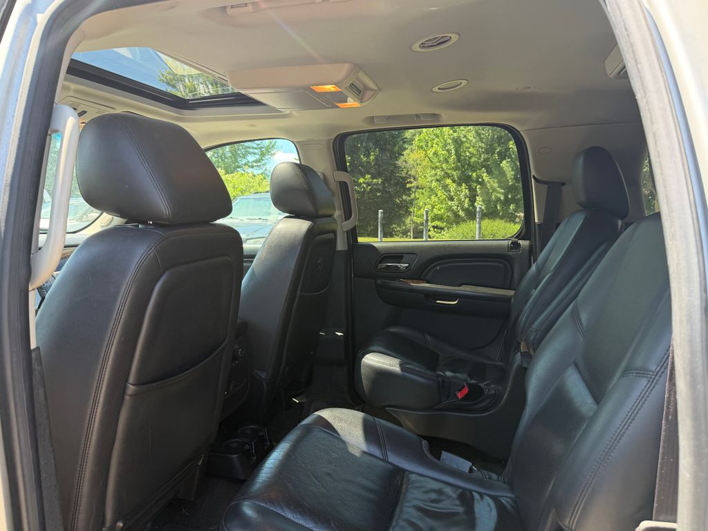 Thumbnail: 2012 GMC Yukon XL - 8