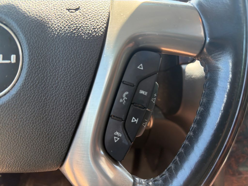 Thumbnail: 2012 GMC Yukon XL - 20