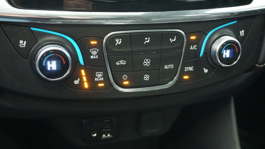 Thumbnail: 2023 Chevrolet Traverse - 31