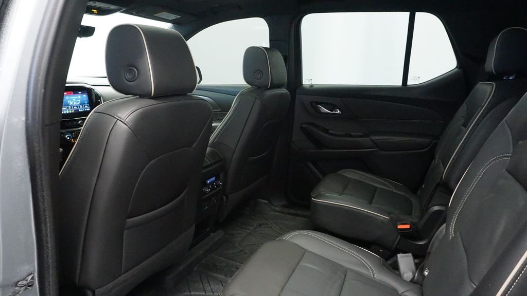 Thumbnail: 2023 Chevrolet Traverse - 11