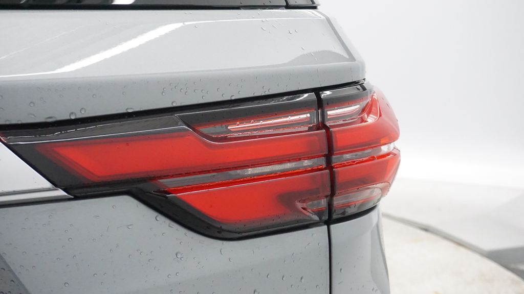 Thumbnail: 2023 Chevrolet Traverse - 21