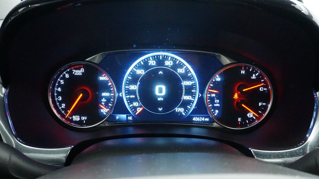 Thumbnail: 2023 Chevrolet Traverse - 14