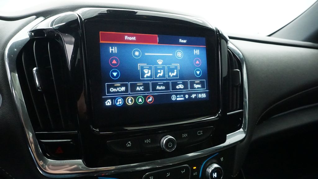 Thumbnail: 2023 Chevrolet Traverse - 32