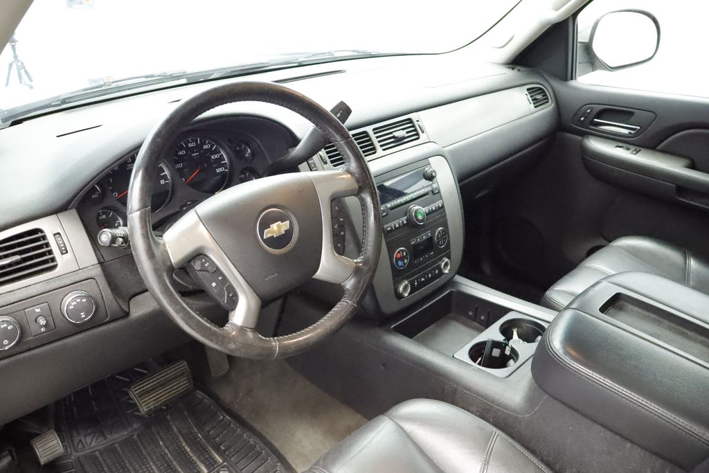 Thumbnail: 2008 Chevrolet Tahoe - 13