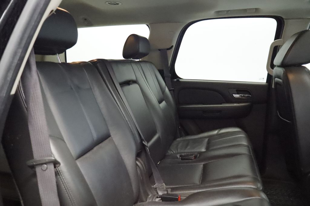 Thumbnail: 2008 Chevrolet Tahoe - 22