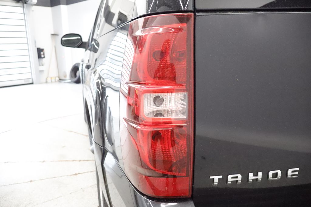 Thumbnail: 2008 Chevrolet Tahoe - 20