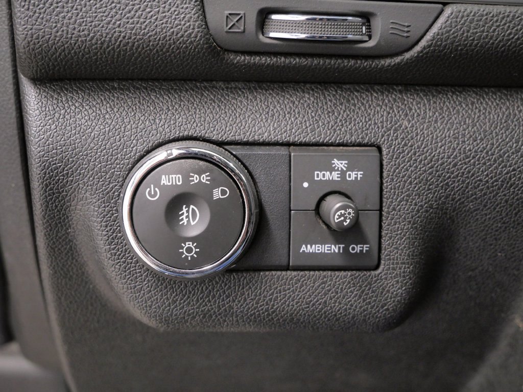 Thumbnail: 2014 Chevrolet Traverse - 22