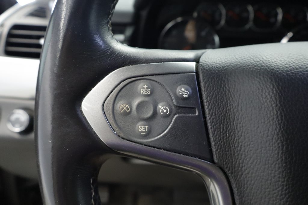 Thumbnail: 2015 Chevrolet Tahoe - 27
