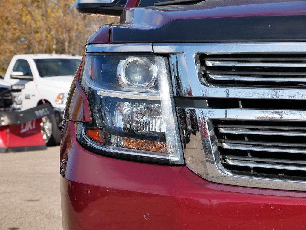 Thumbnail: 2020 Chevrolet Tahoe - 15