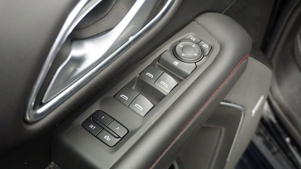 Thumbnail: 2022 Chevrolet Suburban - 27