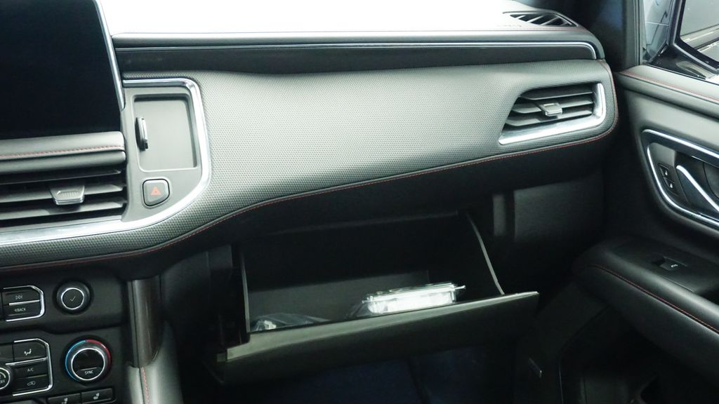 Thumbnail: 2022 Chevrolet Suburban - 26