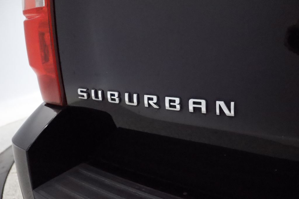 Thumbnail: 2012 Chevrolet Suburban - 22