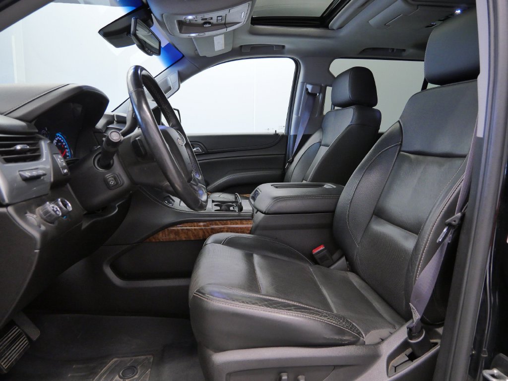 Thumbnail: 2017 Chevrolet Suburban - 8