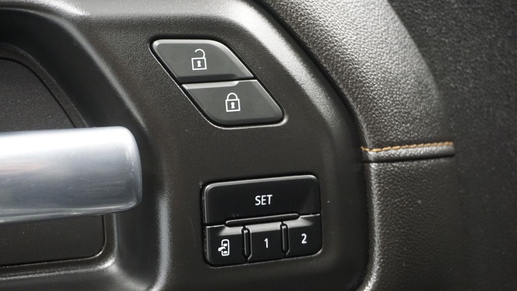 Thumbnail: 2020 GMC Sierra 1500 - 35