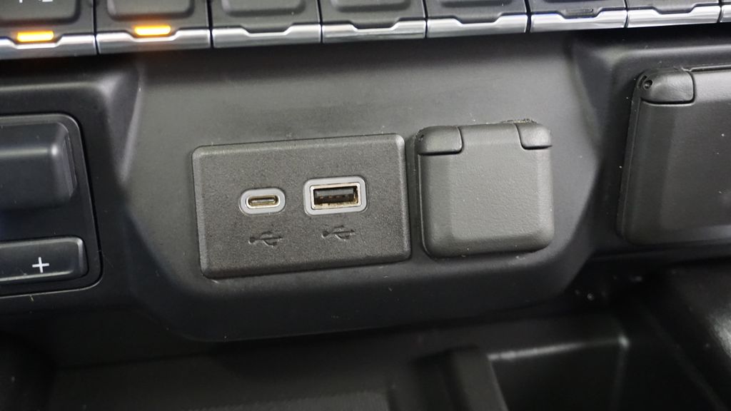 Thumbnail: 2020 GMC Sierra 1500 - 38