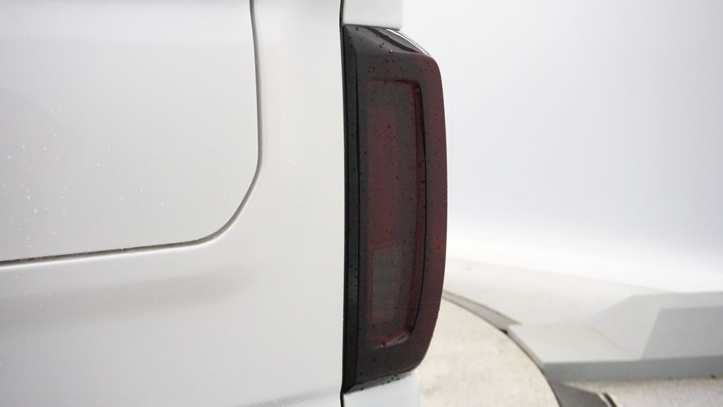 Thumbnail: 2023 GMC Sierra 1500 - 9