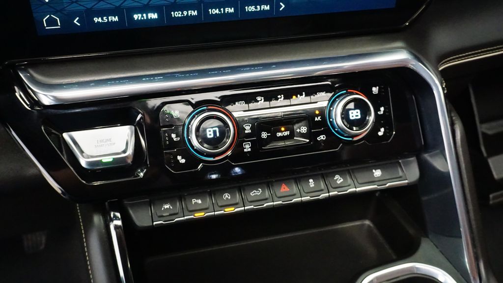 Thumbnail: 2023 GMC Sierra 1500 - 28