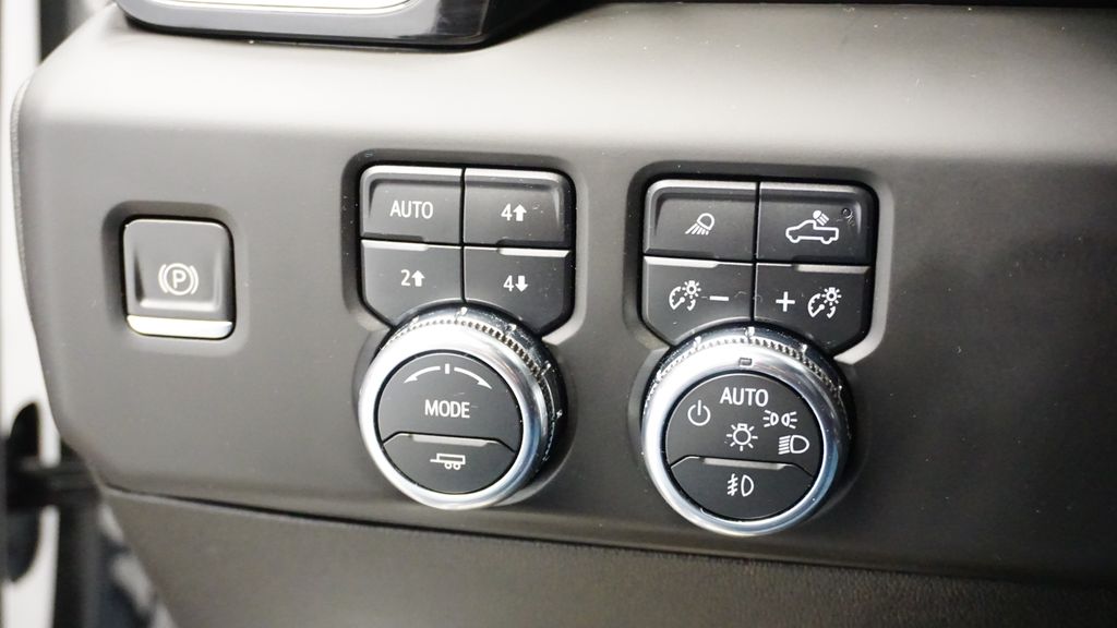 Thumbnail: 2023 GMC Sierra 1500 - 27