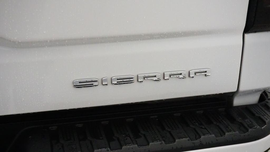 Thumbnail: 2023 GMC Sierra 1500 - 22