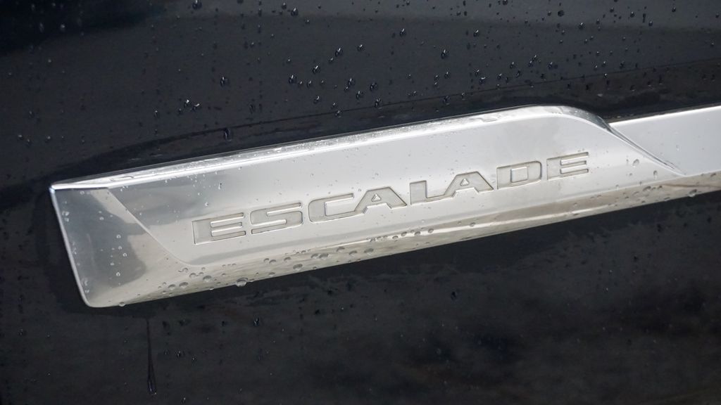 Thumbnail: 2017 Cadillac Escalade - 7